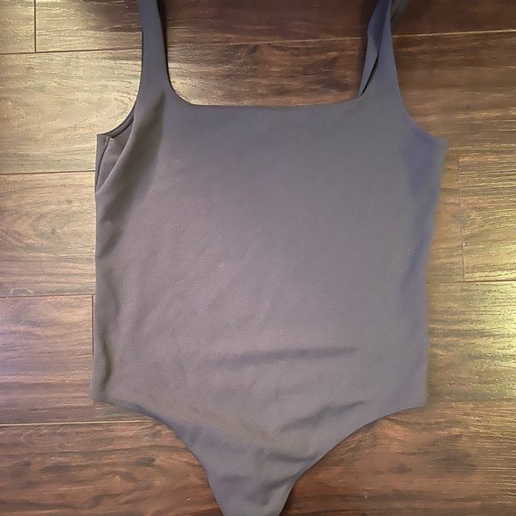 Express bodysuit - Picture 2 of 4